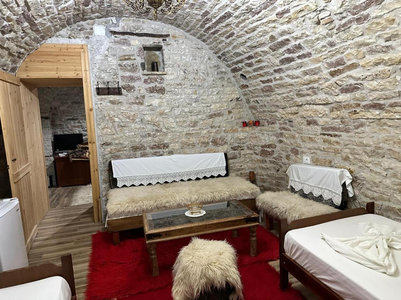 Guest House Memushi Gjirokaster Exterior photo