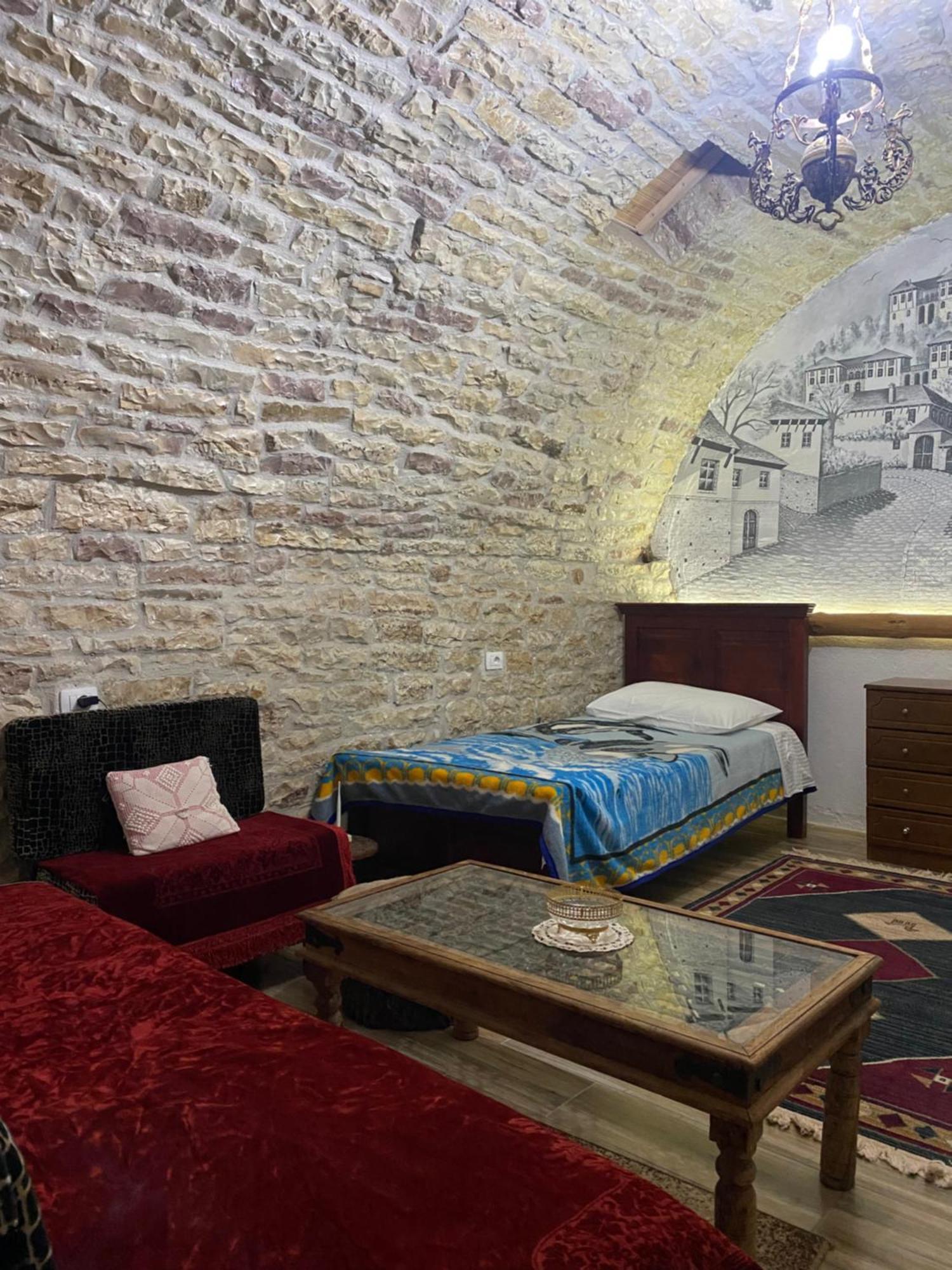 Guest House Memushi Gjirokaster Exterior photo