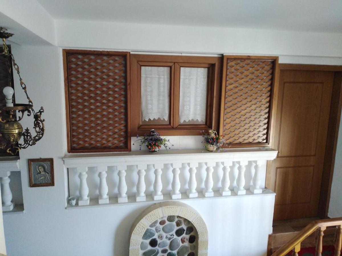 Guest House Memushi Gjirokaster Exterior photo